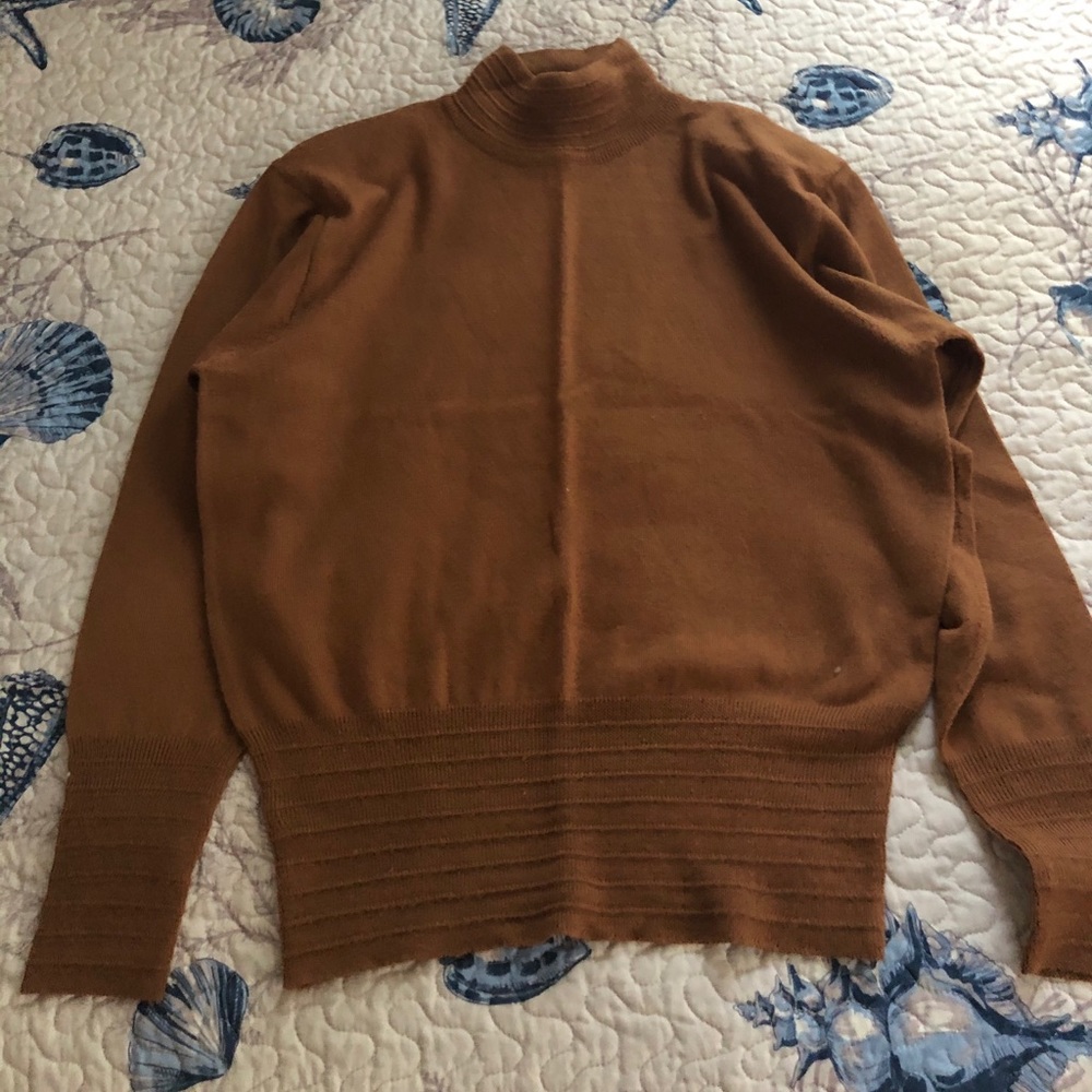 Pullover turtleneck sweater
